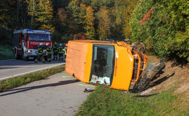 Crash zwischen Auto und Kleintransporter auf Nibelungenstraße fordert zwei Verletzte