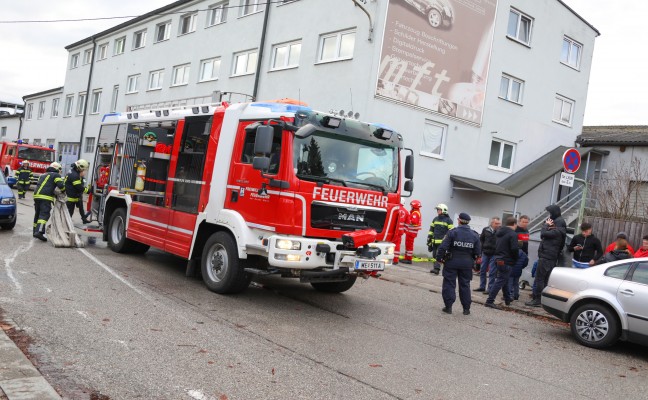 Küchenbrand in Wels-Neustadt fordert eine verletzte Person