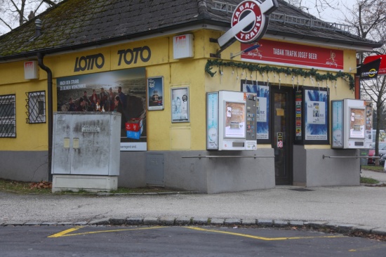 Nach Festnahme des Täters gestohlenes Auto ebenfalls in Niederösterreich sichergestellt | Foto: laumat.at/Matthias Lauber Nach Festnahme des Täters gestohlenes Auto ebenfalls in Niederösterreich sichergestellt
