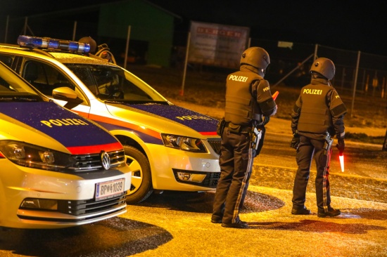 Nach Messerattacke stellte sich Tatverdächtiger nun der Polizei | Foto: laumat.at/Matthias Lauber Nach Messerattacke stellte sich Tatverdächtiger nun der Polizei
