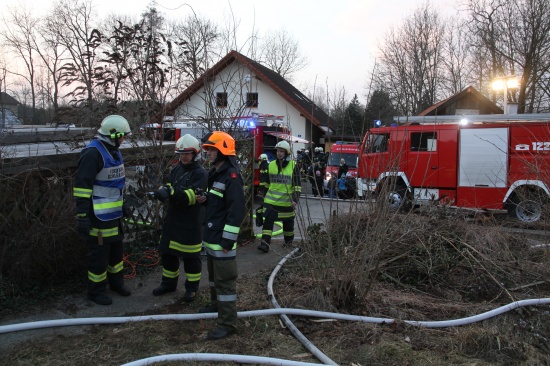 Feuerwehren übten in Schleißheim einen Wohnhausbrand mit vermissten Personen