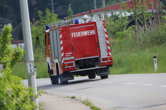 Personenrettung: Einsatz nach Arbeitsunfall in einem Erlebnispark in Natternbach