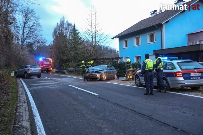 Verkehrsunfall in Weißkirchen an der Traun fordert eine verletzte