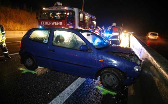 Verkehrsunfall auf der Innkreisautobahn in Steinhaus fordert Leichtverletzten