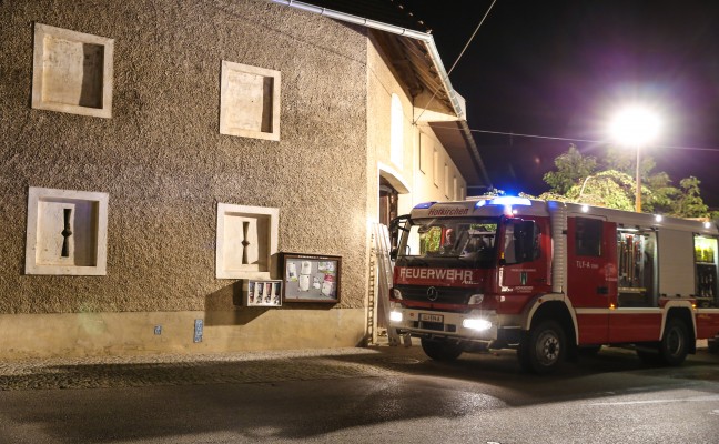 Fünf Feuerwehren bei Brand eines Stalles in Hofkirchen im Traunkreis im Einsatz