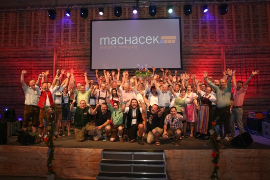 Tolles Jubiläumsfest zum 40-Jahr-Jubiläum der Firma Machacek