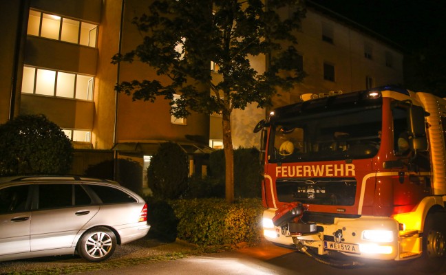 Feuerwehreinsatz durch angebranntes Kochgut in Wels-Vogelweide