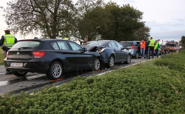 Verkehrsunfall auf der Innviertler Straße bei Krenglbach fordert zwei Verletzte