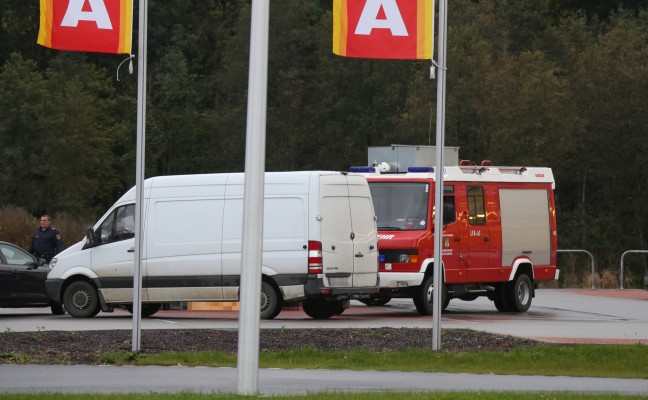 Personenrettung aus Auto nach internem Notfall in Gaspoltshofen