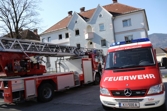 Starke Rauchentwicklung durch angebranntes Kochgut in einer Wohnung in Kirchdorf an der Krems | Foto: laumat.at/Matthias Lauber Starke Rauchentwicklung durch angebranntes Kochgut in einer Wohnung in Kirchdorf an der Krems