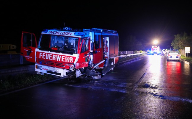 Alkolenker verursacht in Micheldorf in Oberösterreich schweren Verkehrsunfall mit acht Verletzten