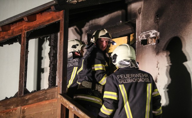 Hausbewohner und zwei Katzen bei Brand in Prambachkirchen gerettet