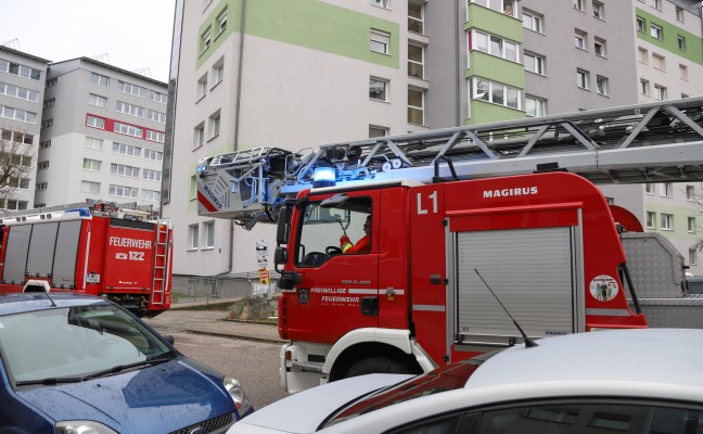 Angebranntes Kochgut in Wohnung sorgt für Einsatz der Feuerwehr in Wels-Lichtenegg