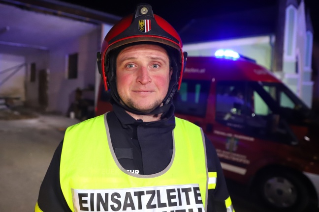 Großeinsatz der Feuerwehr bei Brand in Gaspoltshofen