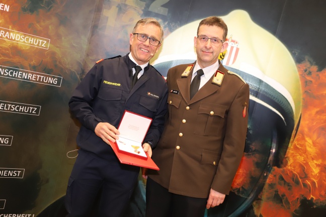 Christoph Greinecker als Feuerwehrmann des Jahres 2018 ausgezeichnet