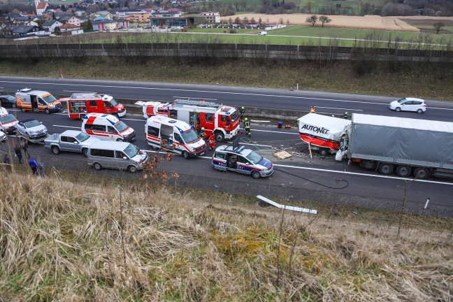 Tödlicher Verkehrsunfall auf Innkreisautobahn in Pichl bei Wels