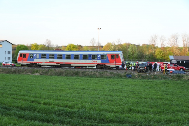 Tödlicher Unfall auf Bahnübergang in Aurolzmünster