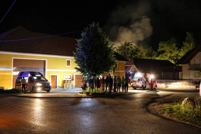 Erntehelfer-Unterkunft bei Spargelhof in Fraham in Flammen aufgegangen