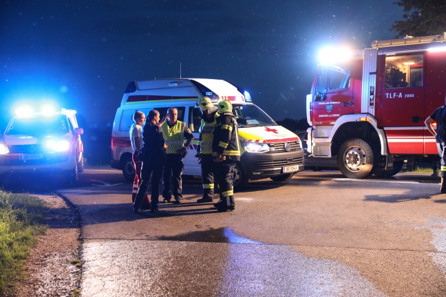 Ein Schwerverletzter bei PKW-Brand in Kematen an der Krems