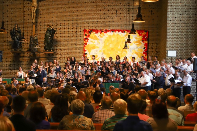 Abschlusskonzert der 40. Chorsingwoche für Kirchenmusik in der Pfarre Wels-St. Josef