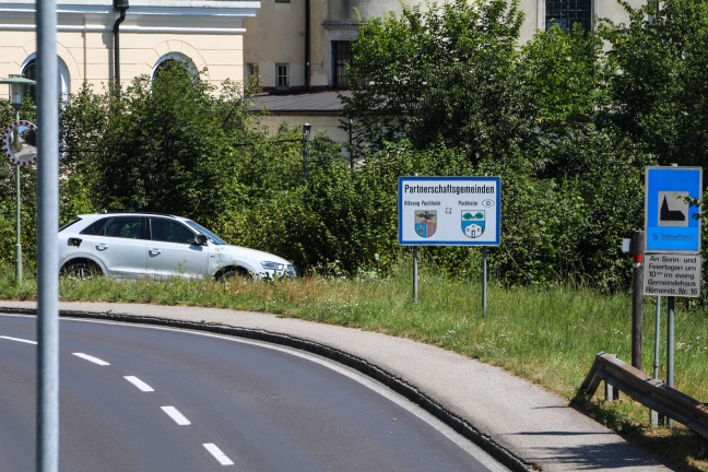 Vermeintlich gestohlenes Auto in Attnang-Puchheim war über Böschung weggerollt