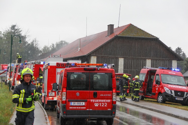 Brand im Nebengebäude des Wasserschlosses in Aistersheim