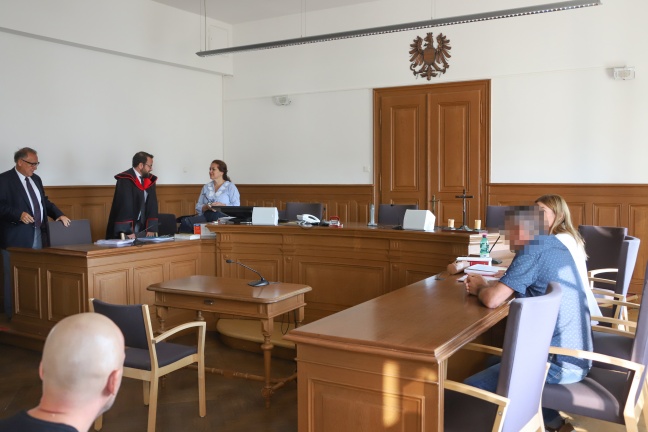 Prozess nach heftiger Auseinandersetzung mit tdlichem Ausgang vor Lokal in Wels-Innenstadt