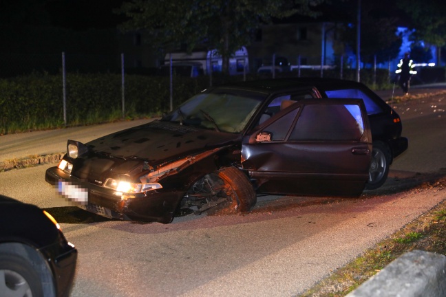Verkehrsunfall mit drei beteiligten Fahrzeugen in Wels-Neustadt endet glimpflich