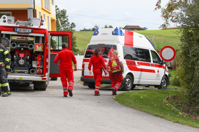 Drei Feuerwehren bei Brand im Keller eines Wohnhauses in Natternbach im Einsatz