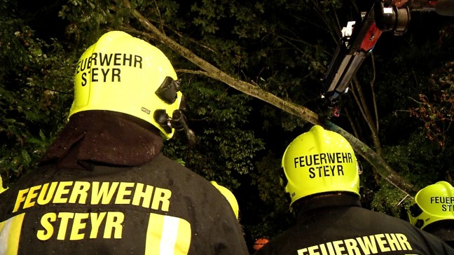 Sturmtief "Fabienne" beschert Einsatzkräften einsatzreiche Nacht in Oberösterreich