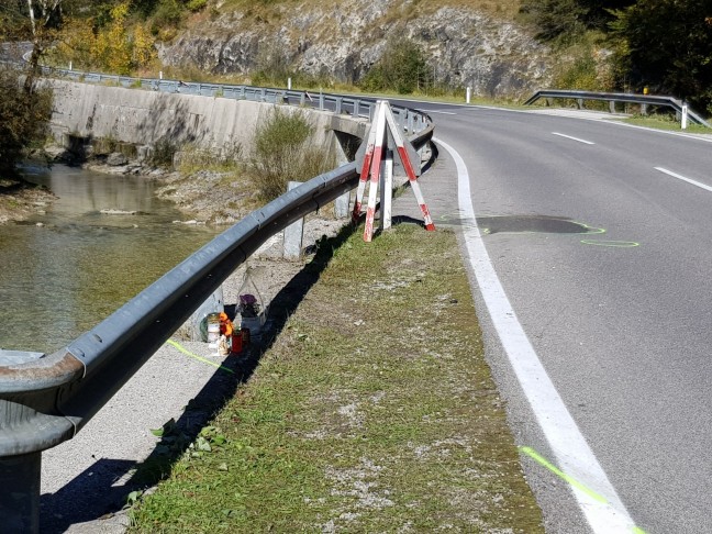 Motorradlenker (26) bei Verkehrsunfall auf Weißenbacher Straße in Bad Ischl tödlich verletzt