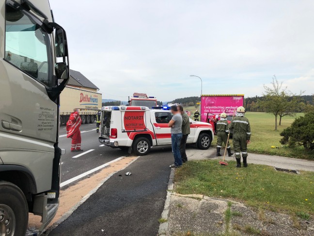 Autolenker bei Kollision mit LKW auf Mühlviertler Straße in Leopoldschlag verletzt