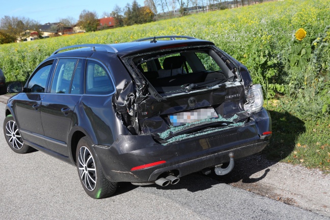 Vier Verletzte bei schwerem Unfall auf Wiener Strae in Edt bei Lambach