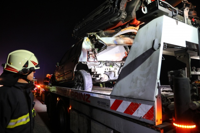 Autolenker bei Fahrzeugüberschlag in Schiedlberg schwer verletzt