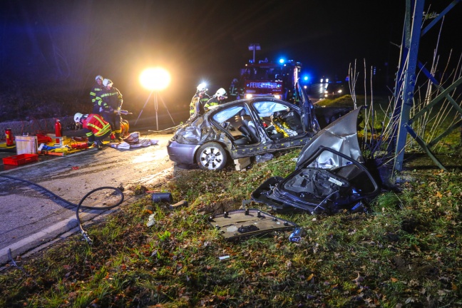 Schwerer Verkehrsunfall in Vorchdorf fordert zwei Verletzte