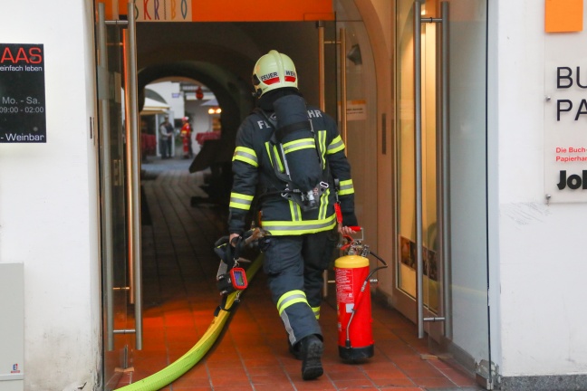 Brand in Wels-Innenstadt fordert zwei Verletzte