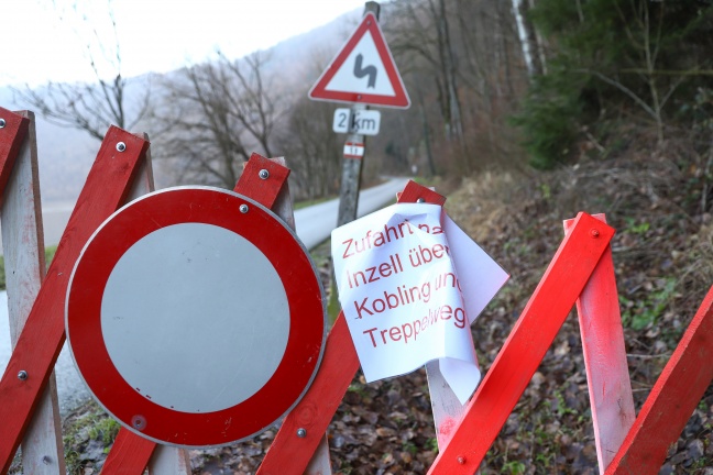 Straßensperre nach überschaubarem Felssturz in Haibach ob der Donau aufgehoben
