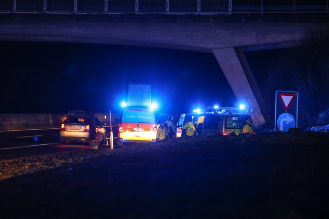 Person auf Innkreisautobahn bei Krenglbach von Auto erfasst und getötet