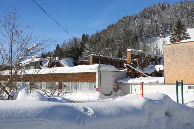 Schneedruck: Ausmaß der Schäden in Rosenau am Hengstpaß wird sichtbar