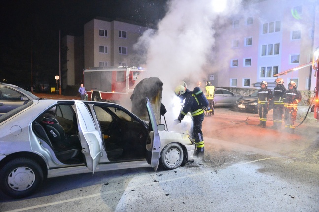 PKW ging in Freistadt in Flammen auf