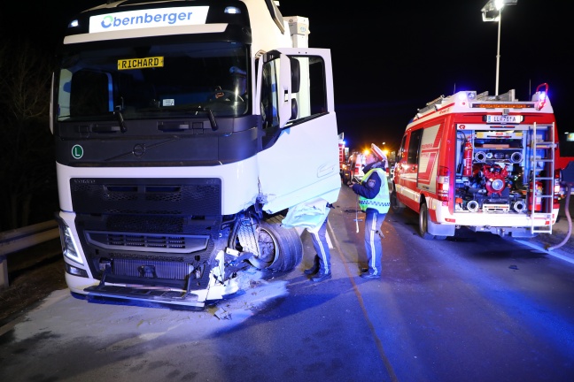 Tödlicher Verkehrsunfall auf Wiener Straße in Hörsching