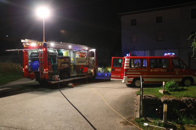 Carport und Auto bei Brand in Eberstalzell erheblich beschädigt