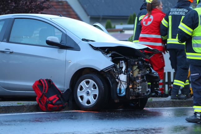 Blitzeis nach Hagelgewitter: Schwerer Verkehrsunfall in Kirchberg-Thening