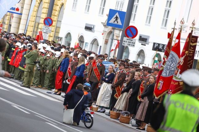 Landesfeuerwehrverband Obersterreich feiert 150-jhriges Jubilum mit groem Festaufmarsch in Linz