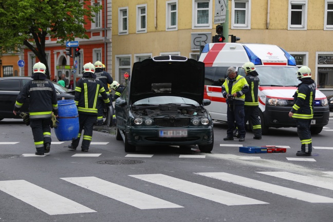 Ein Verletzter bei Kreuzungscrash in Wels-Innenstadt