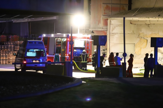Brand in einem Zementwerk in Kirchdorf an der Krems durch Feuerwehr schnell gelöscht