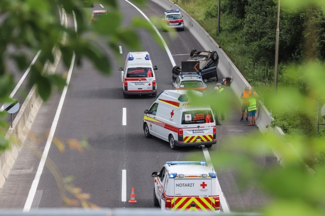 Schwerer Verkehrsunfall auf Pyhrnautobahn bei Micheldorf in Oberösterreich