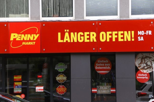 Raubüberfall auf Angestellte eines Lebensmittel-Discounters in Linz-Innere Stadt