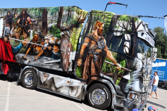 Spektakuläre Trucks soweit das Auge reicht beim 4. Truck Event Austria in Wels