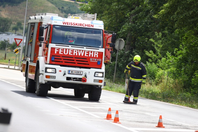 Auffahrunfall in Weißkirchen an der Traun sorgt für erhebliche Verkehrsbehinderungen